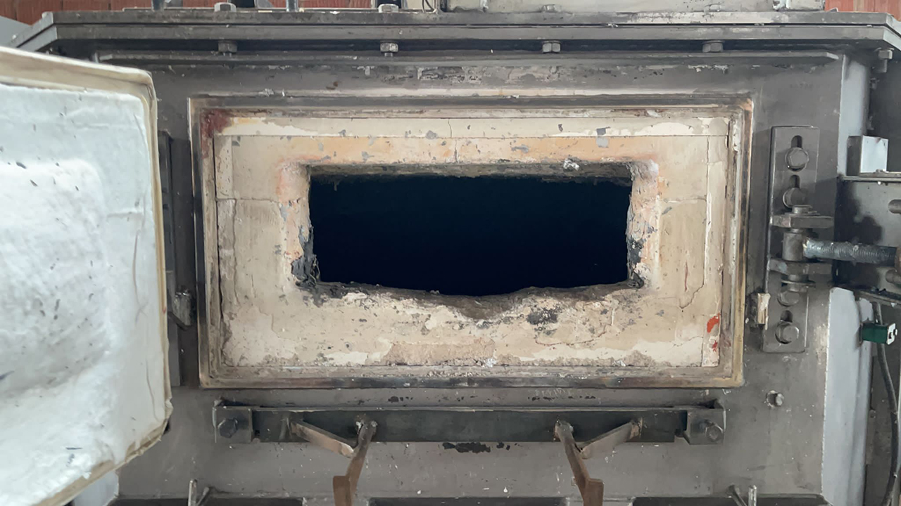 ZPF Foundry 4 TD3150SC dosing furnace O1744, used ZPF Foundry 4 TD3150SC dosing furnace O1744, used