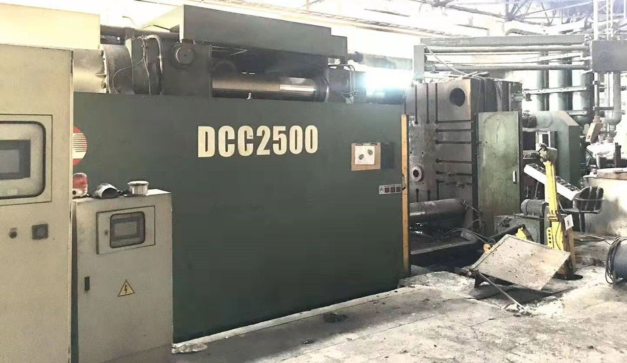 LK Machinery DCM 2500 cold chamber die casting machine KK1540, used