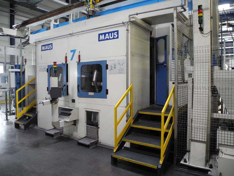 Maus drilling- and turning center for aluminium wheels line 7, used