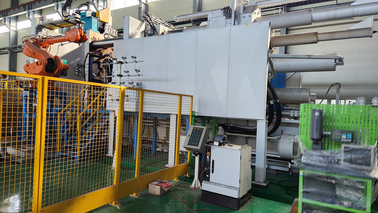 Frech GDK 4100-185 S cold chamber die casting cell KK1649, used