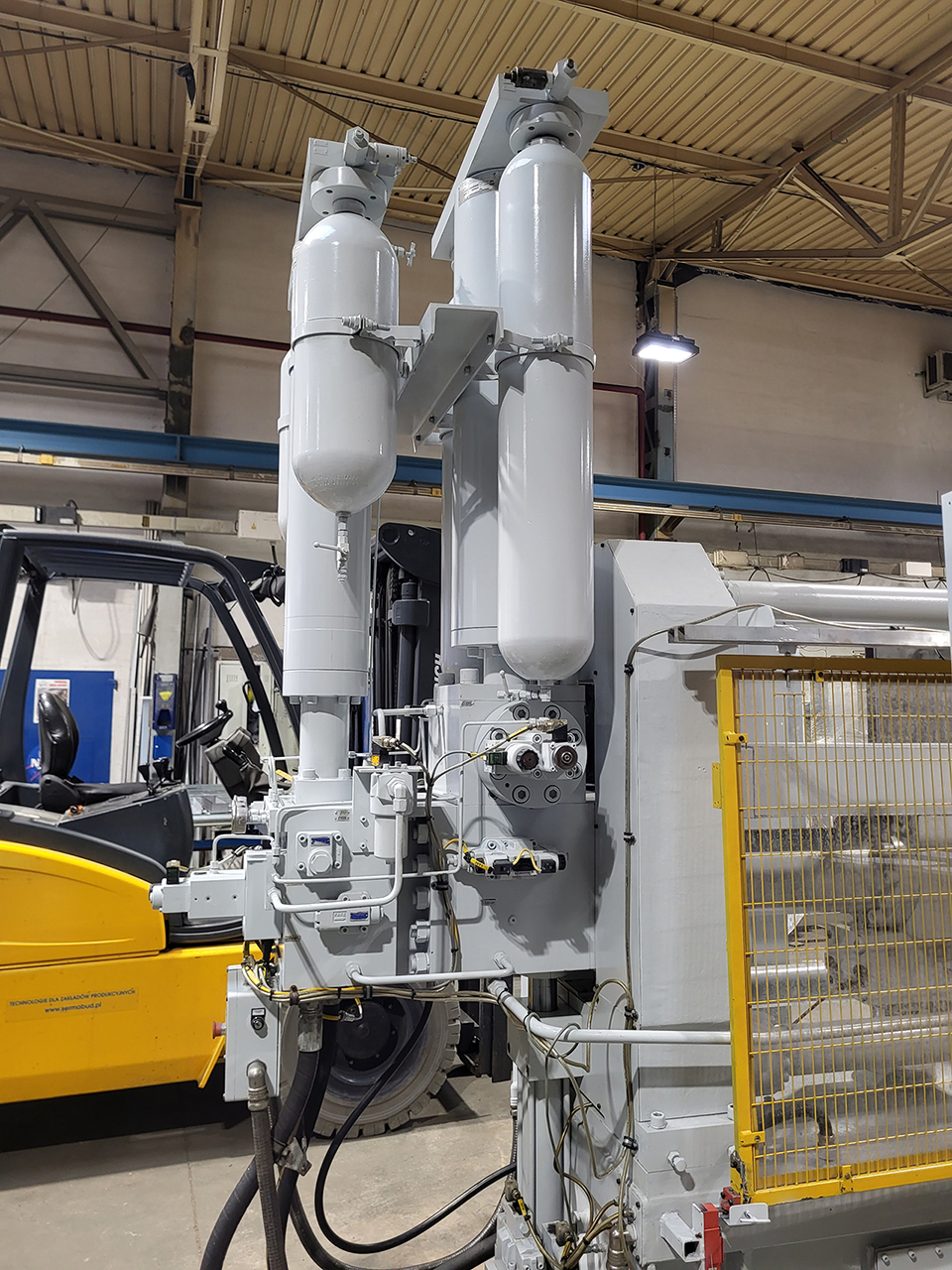CDCM 800 SQ cold chamber die casting machine KK1638, used CDCM 800 SQ cold chamber die casting machine KK1638, used