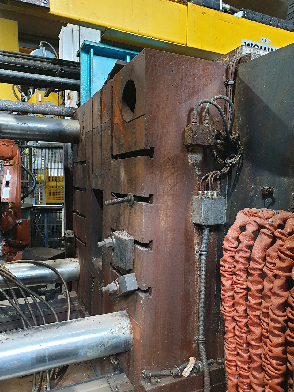 LK Machinery CDCM 800 SQ cold chamber die casting machine KK1506, used