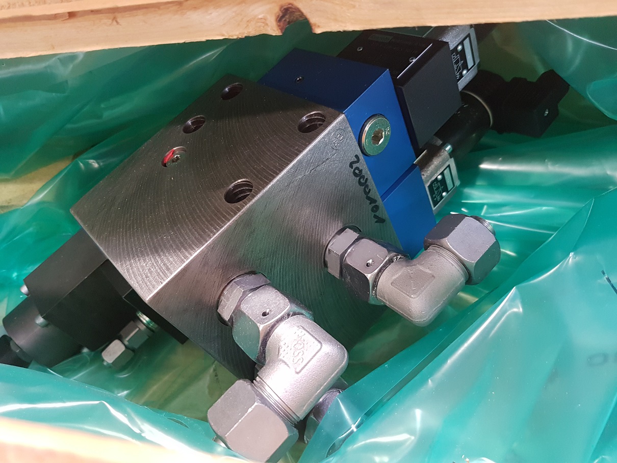 JSW JLM 220-MG Magnesium Thixomolding machine KK1669, used JSW JLM 220-MG Magnesium Thixomolding machine KK1669, used