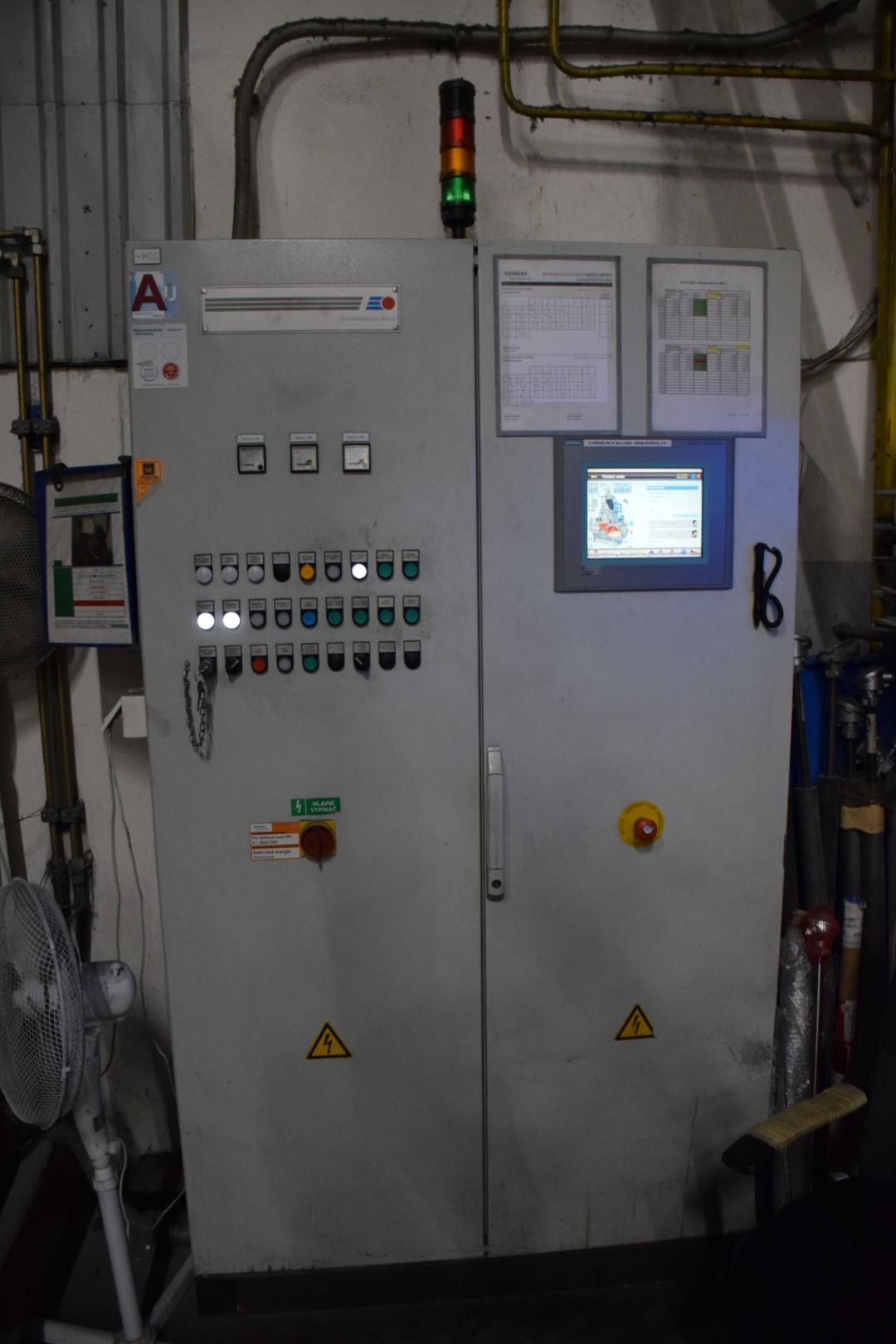 StrikoWestofen MH II N 3000 / 1500 G-EG melting and holing furnace O1760, used StrikoWestofen MH II N 3000 / 1500 G-EG melting and holing furnace O1760, used