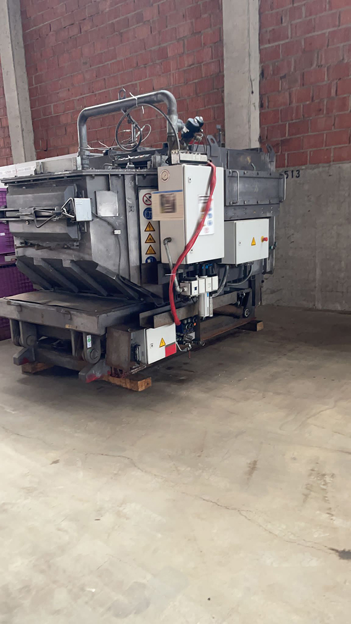 ZPF Foundry 4 TD3150SC dosing furnace O1744, used ZPF Foundry 4 TD3150SC dosing furnace O1744, used