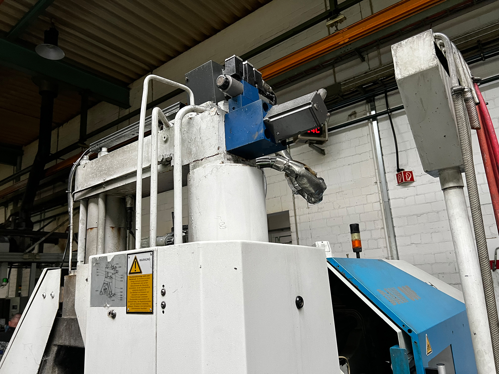 Frech DAW 80 F hot chamber die casting machine WK1466, used Frech DAW 80 F hot chamber die casting machine WK1466, used