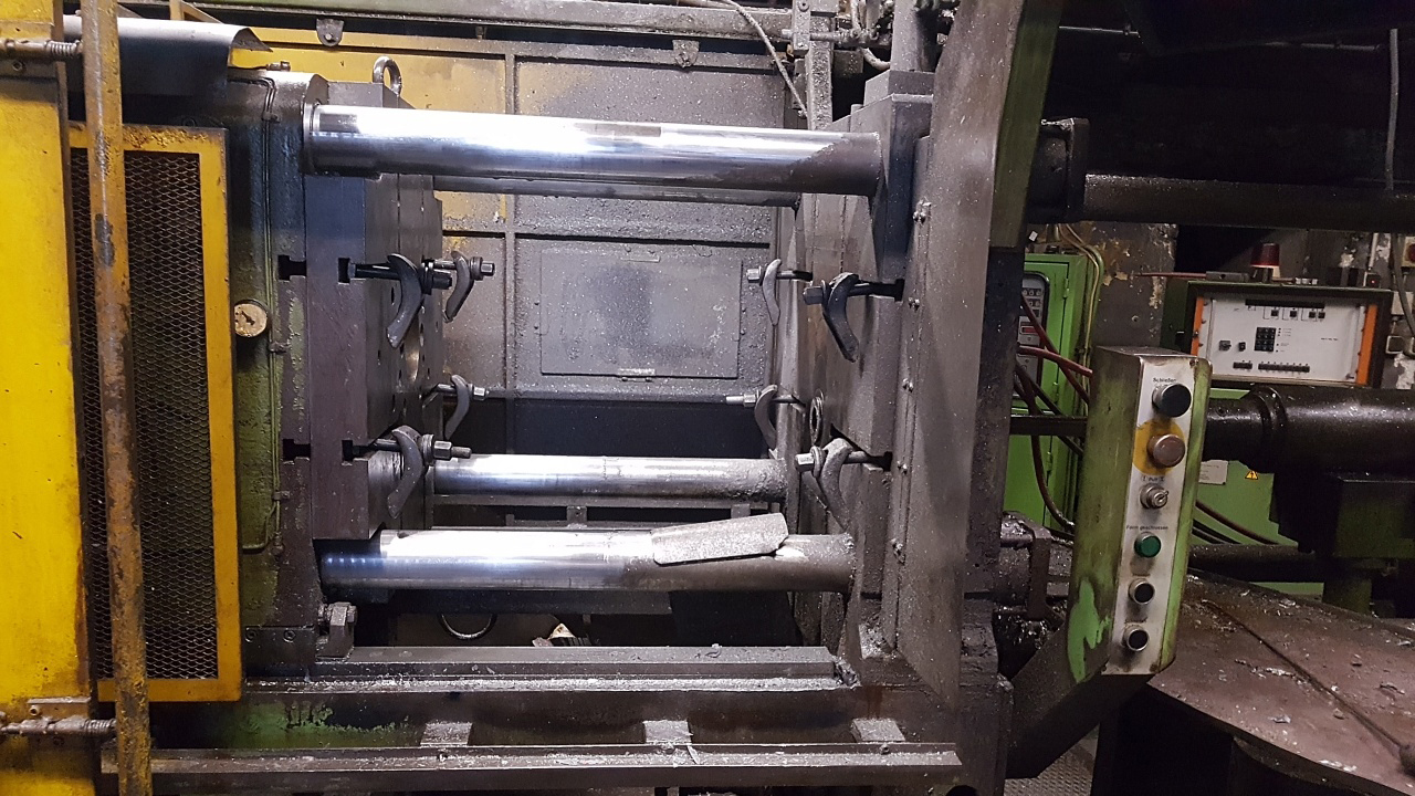 Frech-DAK-200-H-cold-chamber-die-casting-machine-KK1503-p2 Frech DAK 200 H cold chamber die casting machine KK1503, used