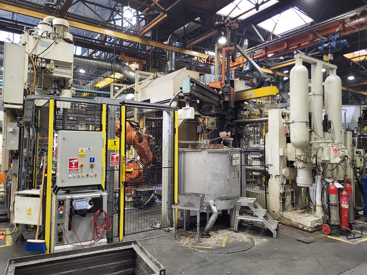 IDRA OL 900 PRP cold chamber die casting machine KK1681, used