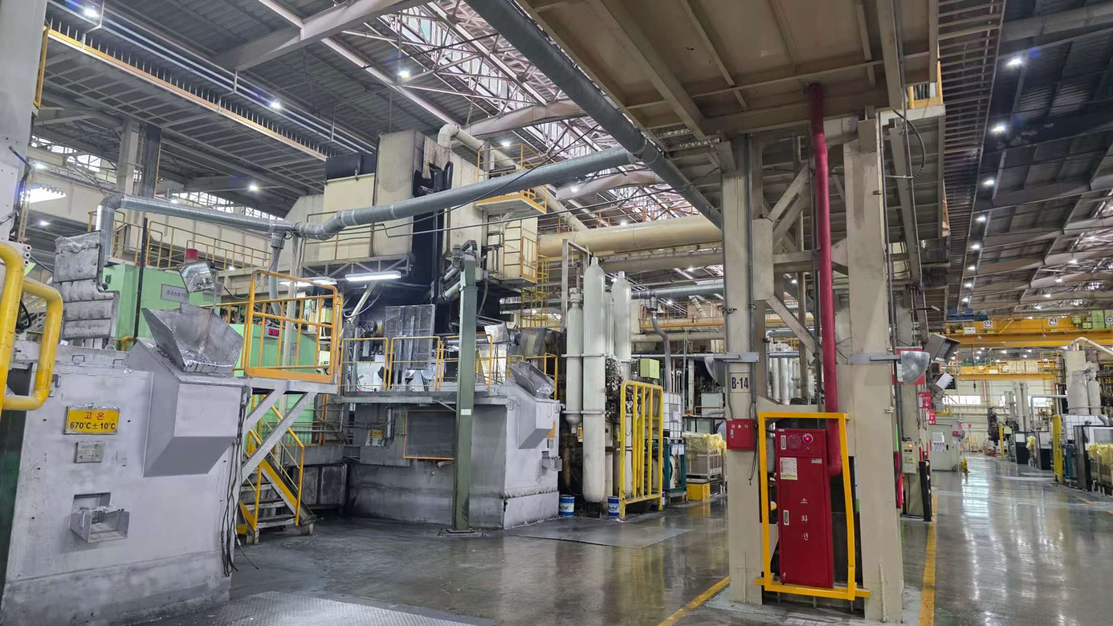 Italpresse IP 3500 SC cold chamber die casting machine KK1679, used Italpresse IP 3500 SC cold chamber die casting machine KK1679, used