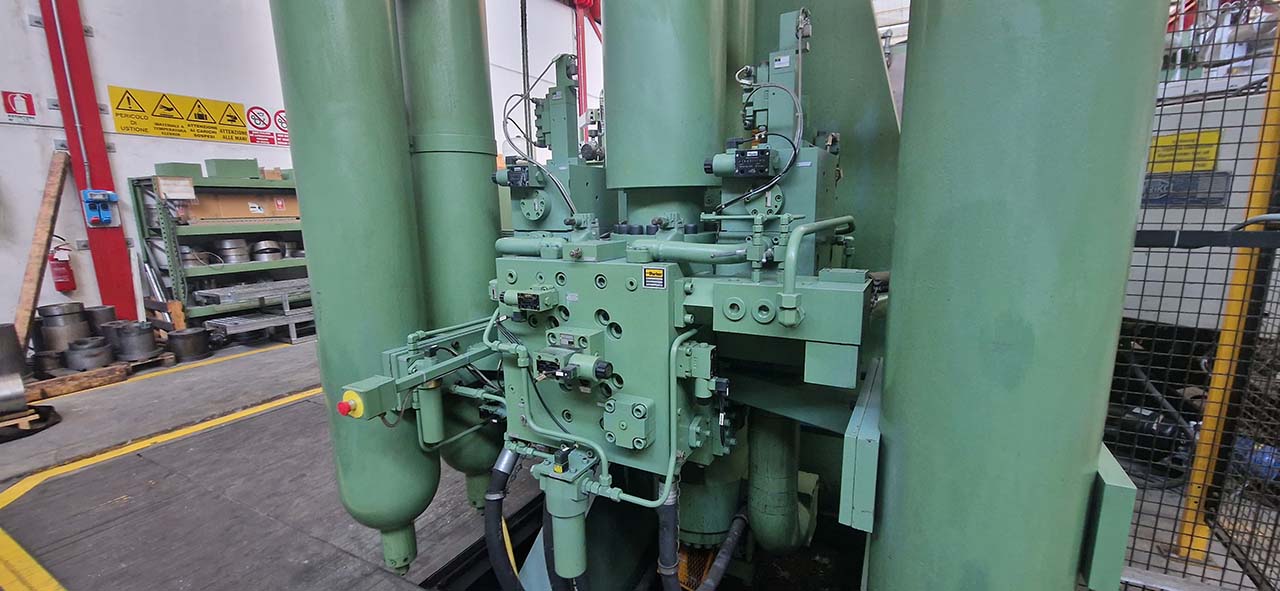 Idra OL 3500 cold chamber die casting machine KK1678, used