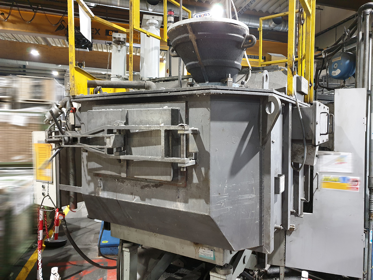 LK Machinery CDCM 630 SQ cold chamber die casting machine KK1508, used