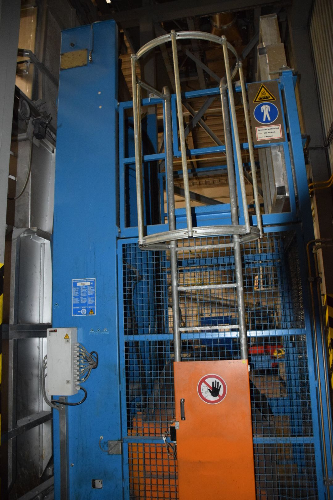 StrikoWestofen MH II N 3000 / 1500 G-EG melting and holing furnace O1760, used StrikoWestofen MH II N 3000 / 1500 G-EG melting and holing furnace O1760, used