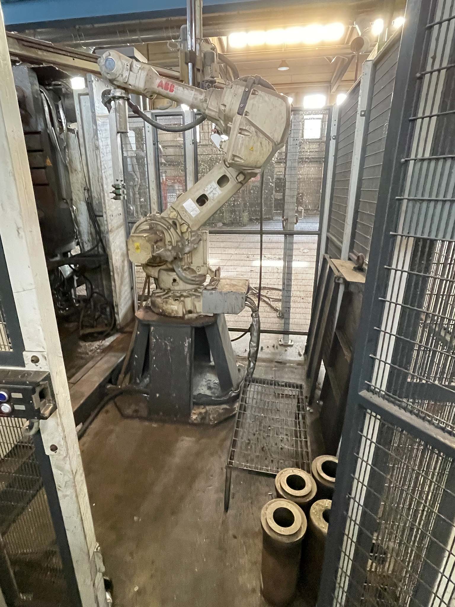 Frech K 640-62 cold chamber die casting machine KK1689, used