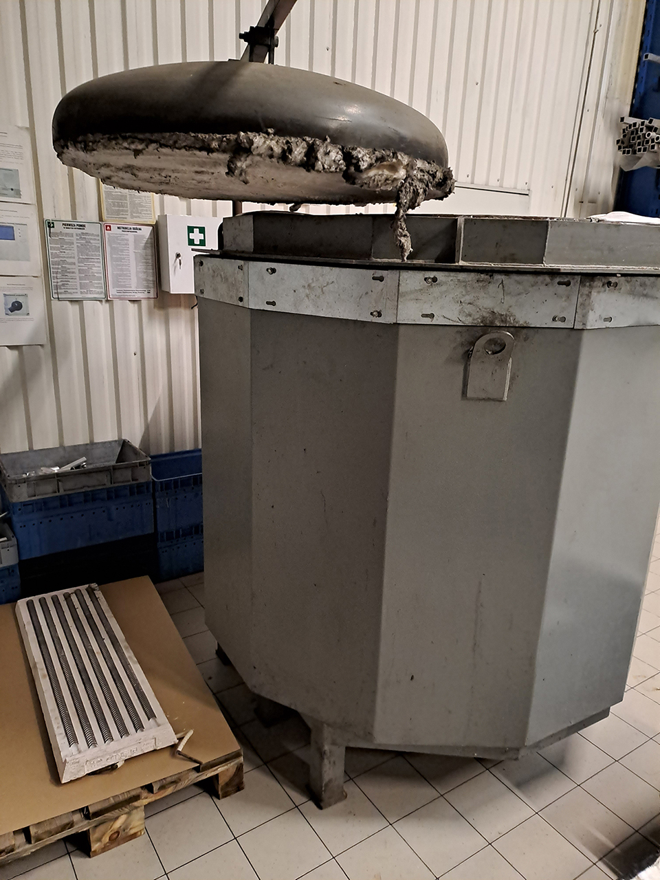 Norgpol NTE 800/11 crucible furnace O1824, used