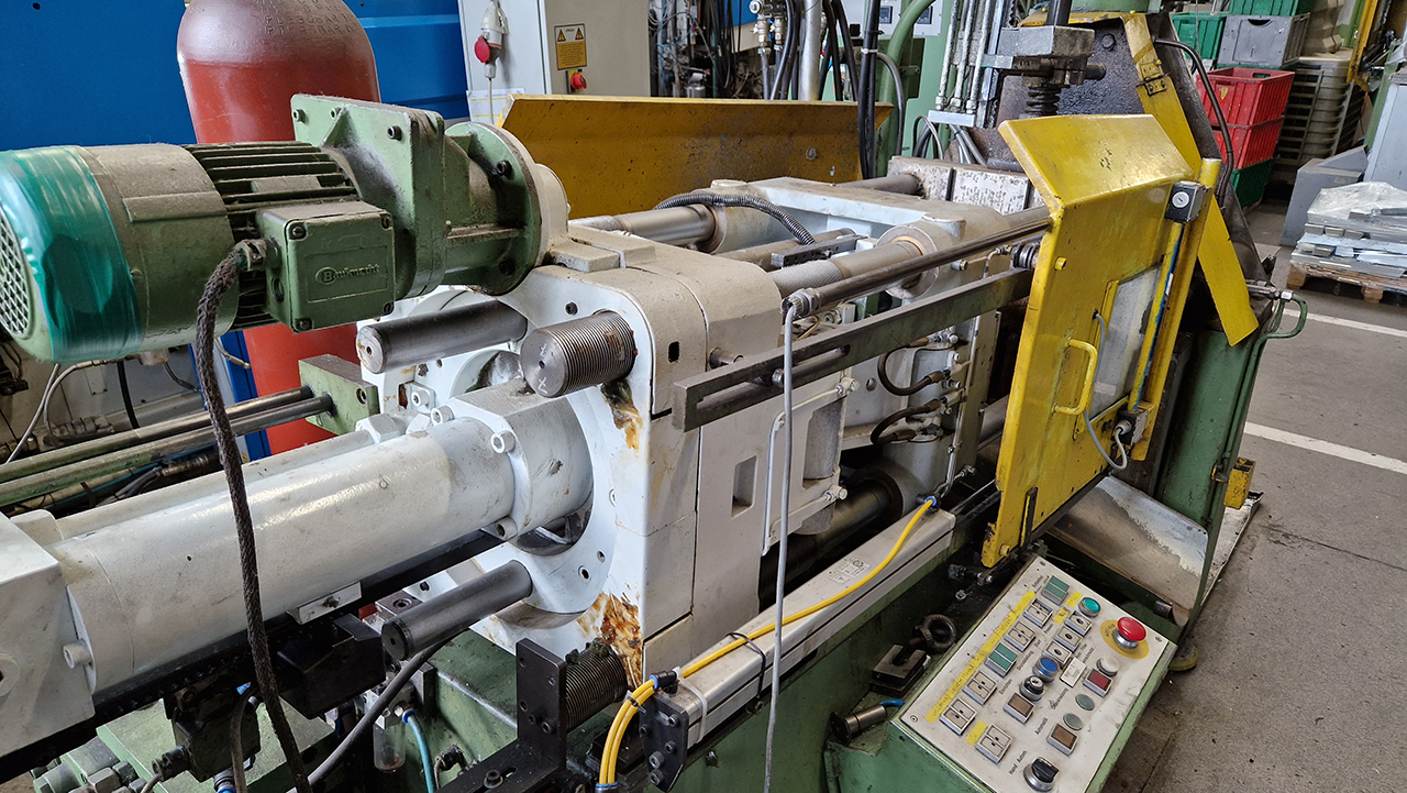 Frech DAW 40 hot chamber die casting machine WK1459, used Frech DAW 40 hot chamber die casting machine WK1459, used