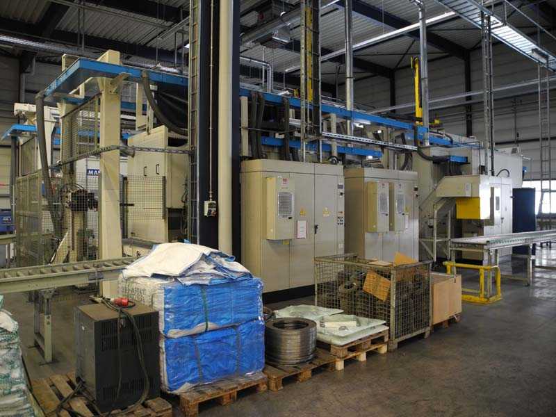 Maus drilling- and turning center for aluminium wheels line 7, used