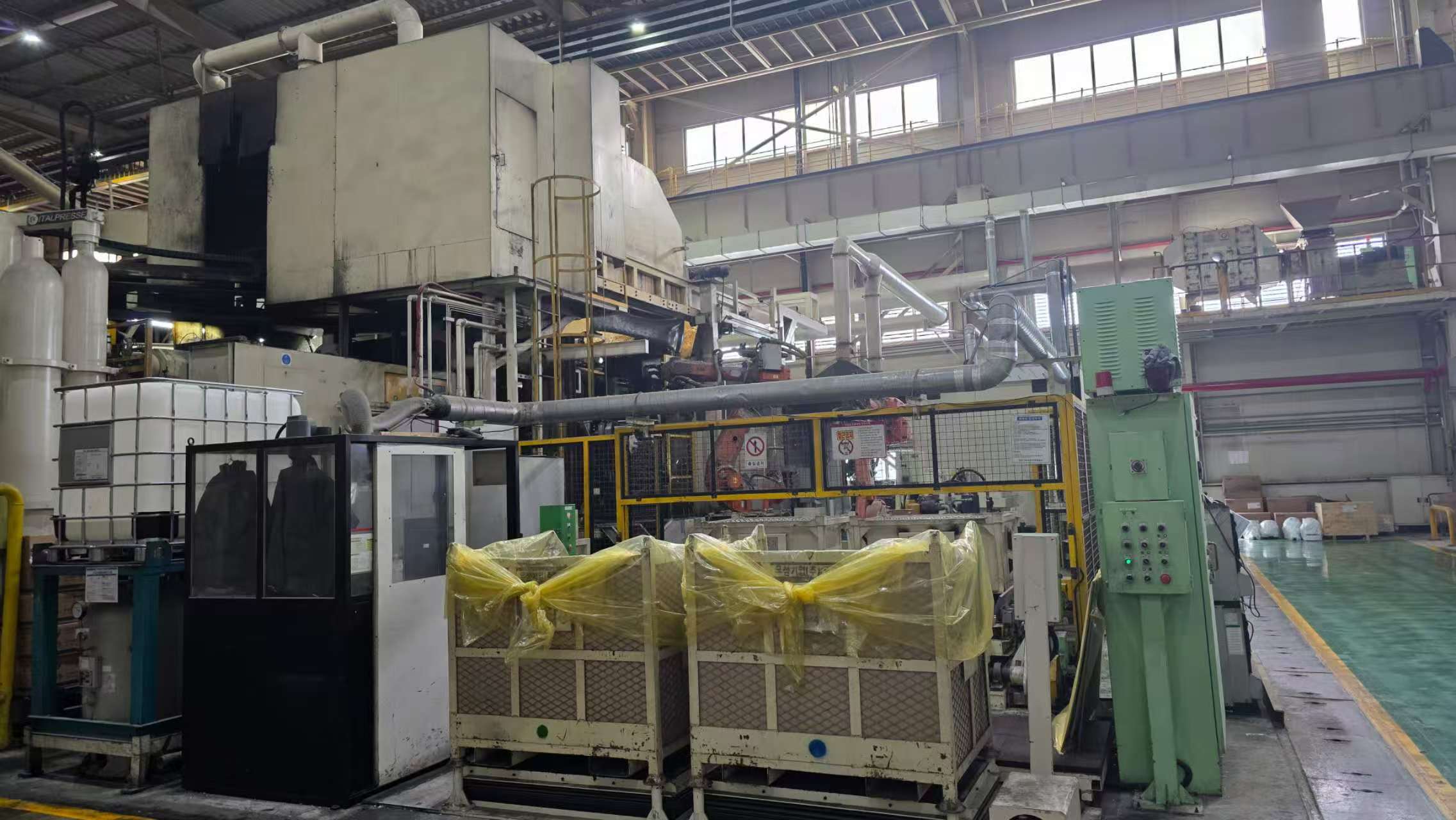 Italpresse IP 3500 SC cold chamber die casting machine KK1679, used Italpresse IP 3500 SC cold chamber die casting machine KK1679, used