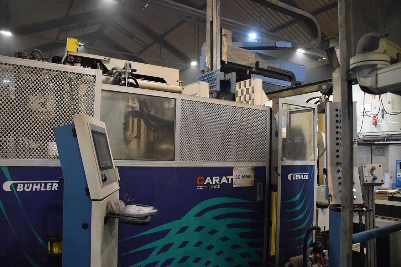 Bühler Carat 105 compact cold chamber die casting machine KK1596, used ...