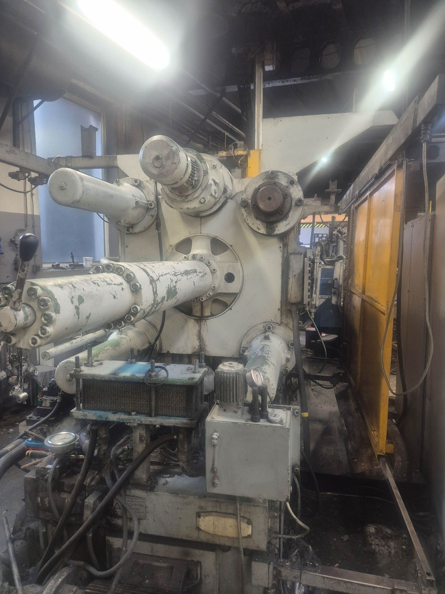 Sale of used Italpresse IP 500 cold chamber die casting machine KK1711